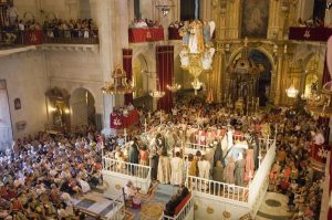 LAS 7 MEJORES FIESTAS DE LA COMUNIDAD VALENCIANA EN VERANO